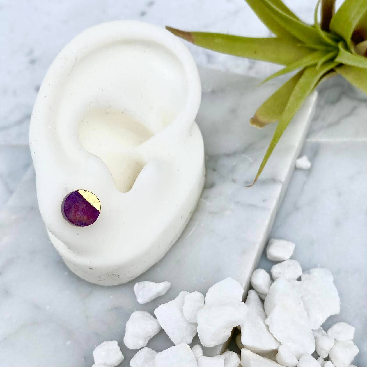 Amethyst circle stud earring