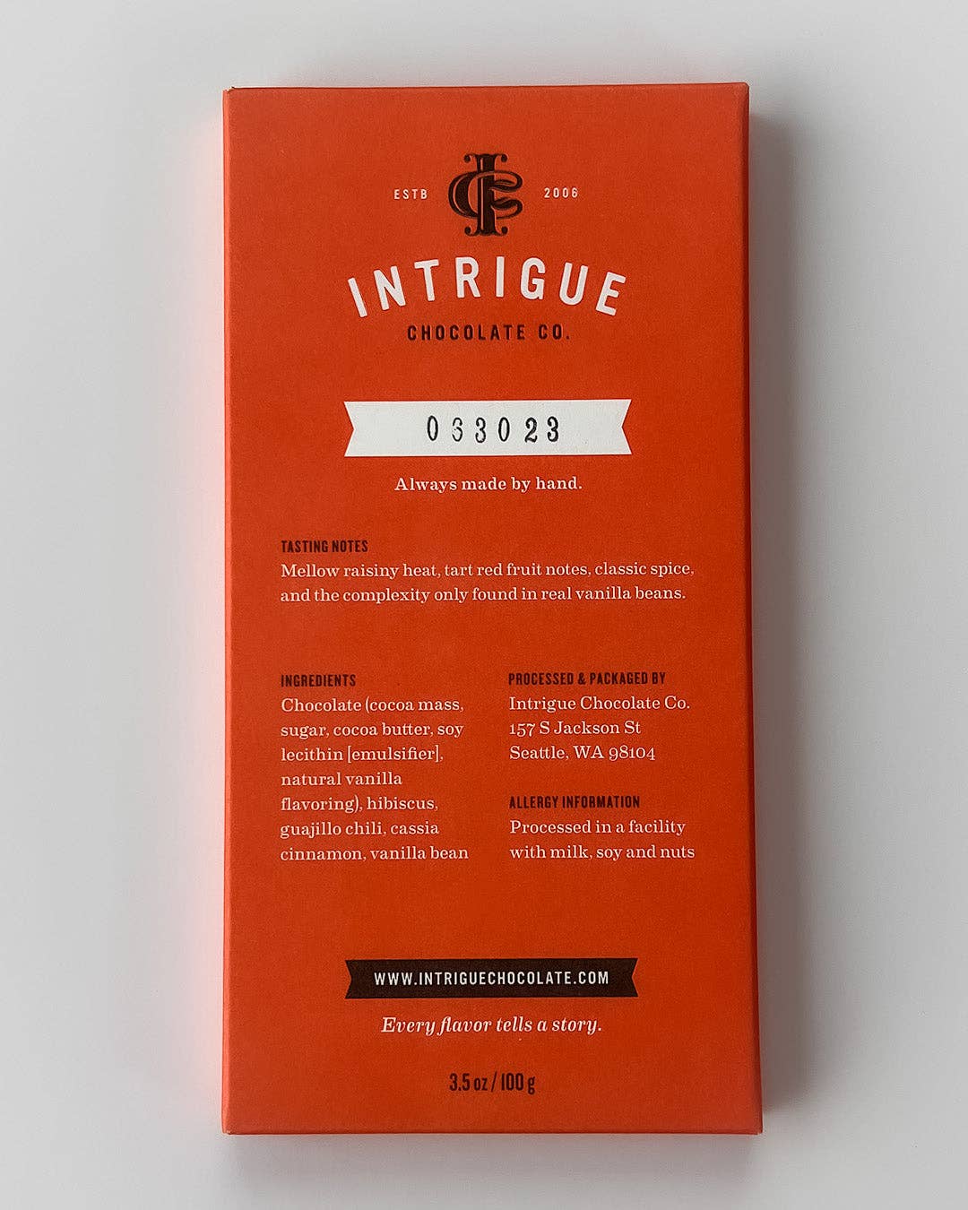 Intrigue Chocolate: Guajillo Chili, Hibiscus, Cassia Cinnamon, Vanilla Bean Bar