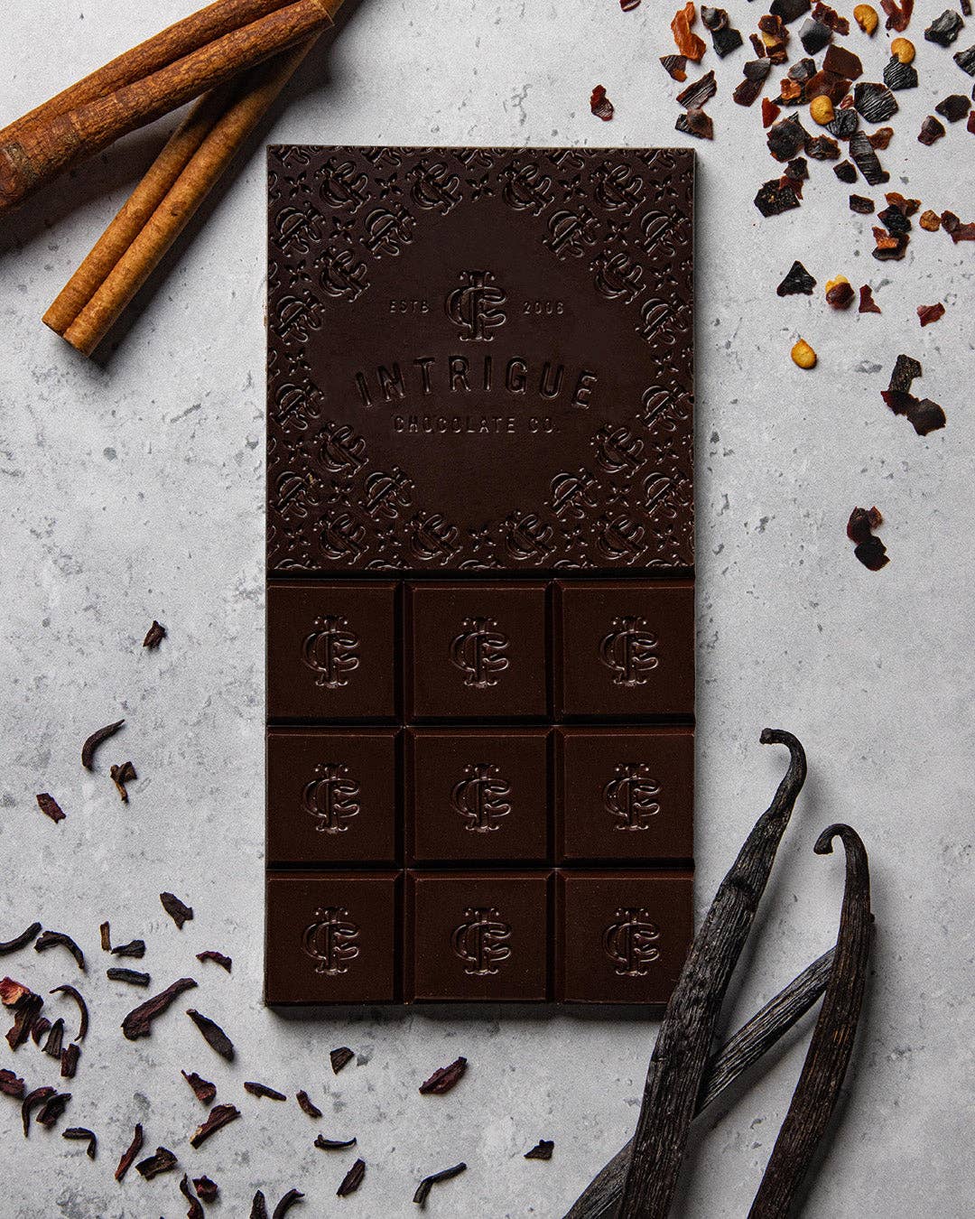 Intrigue Chocolate: Guajillo Chili, Hibiscus, Cassia Cinnamon, Vanilla Bean Bar
