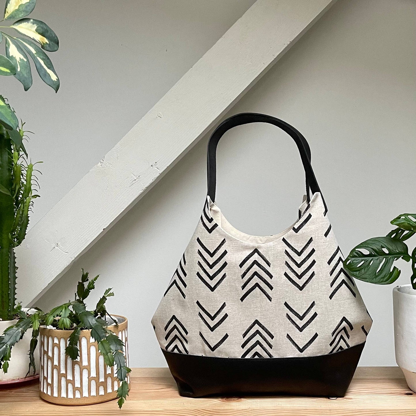 Convertible Tote | Sunrise Arrows