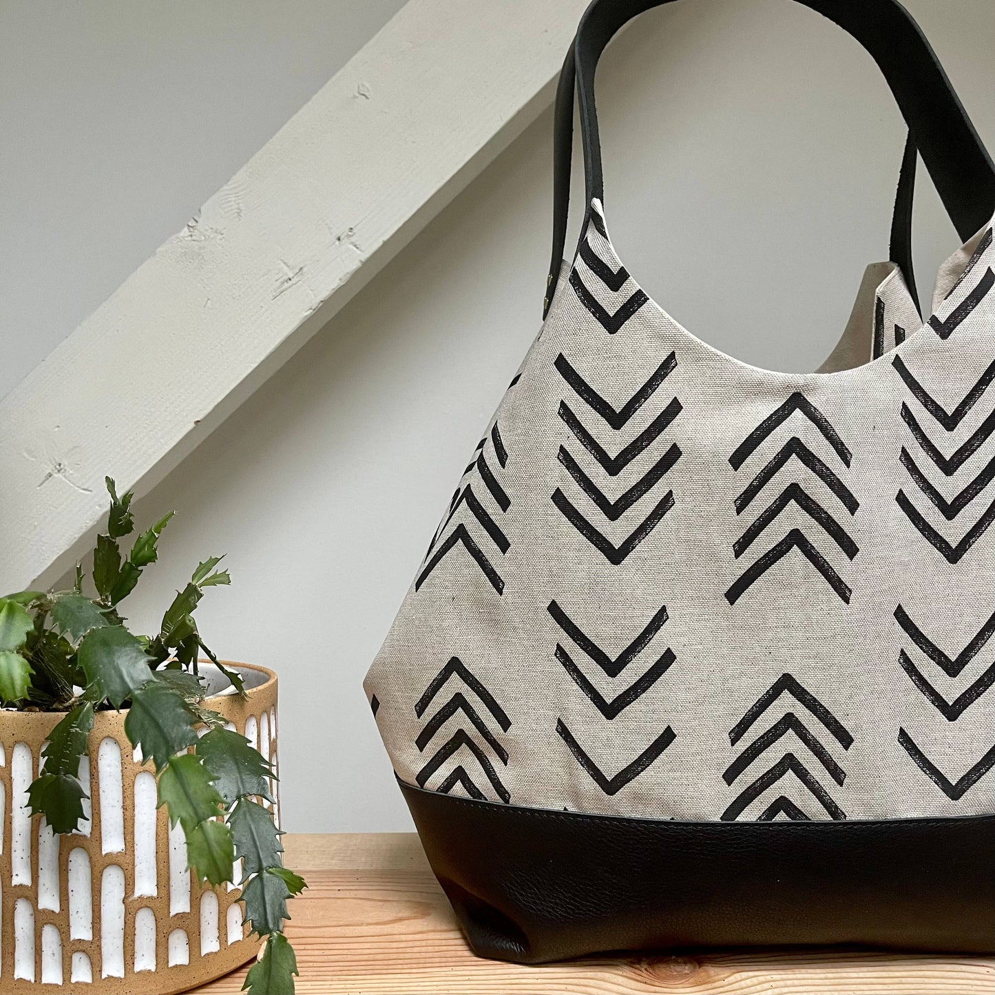Convertible Tote | Sunrise Arrows