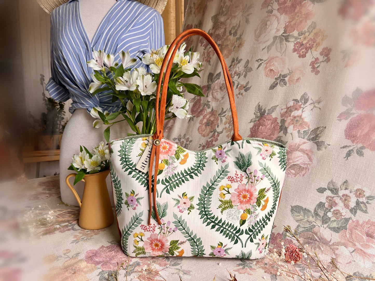 Florence Print Shoulder Bag and Pouch Set